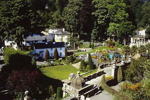 The Gloriette - United Kingdom