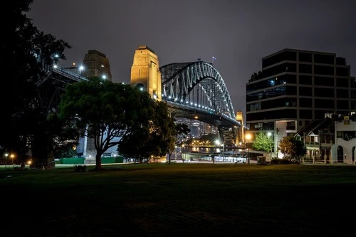 Habour Bridge - Dari Bradfield Park, Australia