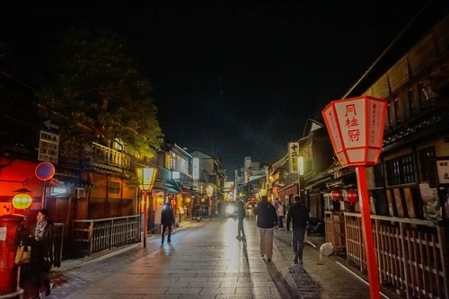 Hanamikoji Street - Japan