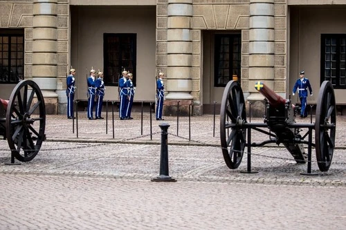 Wachwechsel - Z Outer Courtyard (Parade Square), Sweden