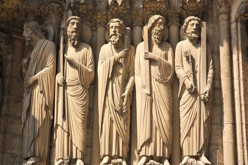Our Lady of Chartres Cathedral - Desde Sculptures outside, France