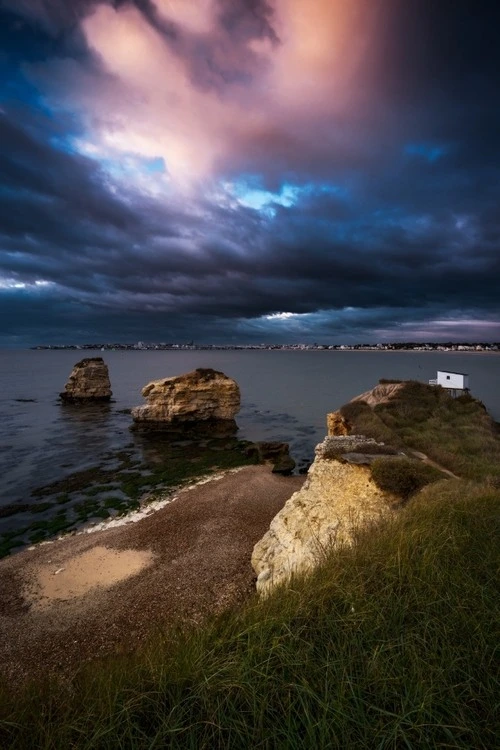 Rock Formations - Des de Boulevard de la Corniche, France