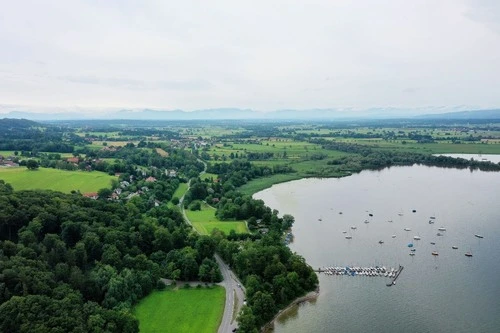 Feldgraben Lake - Desde Drone, Germany