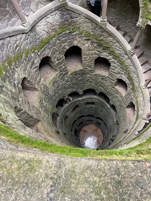 Poço Iniciático - Aus Quinta da Regaleira, Portugal
