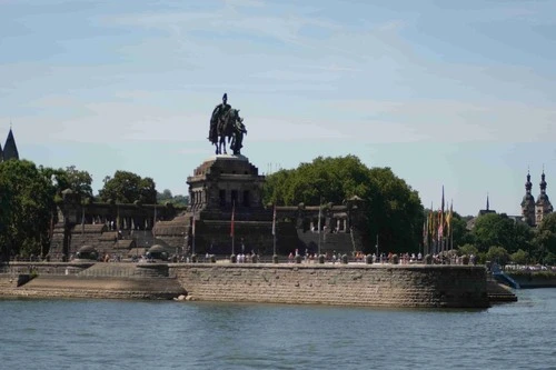 Deutsches Eck - Từ Boot, Germany