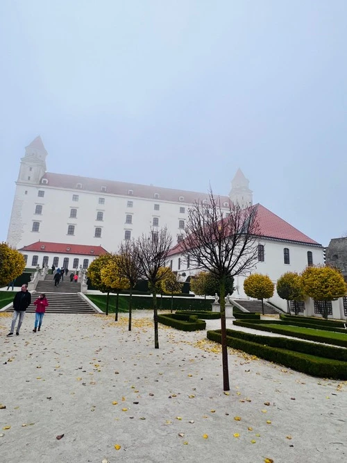 Castillo de Bratislava - Aus Jardin Baroková záhrada, Slovakia