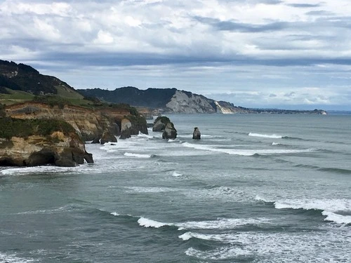 Three Sisters Coastline - Depuis Three Sisters Lookout, New Zealand