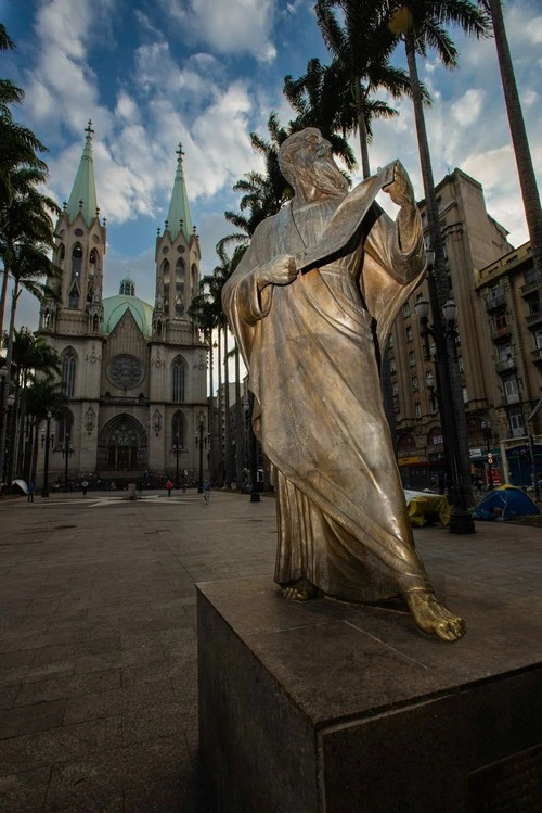 São Paulo e a Catedral da Sé - From Pátio externo da catedral da Sé, Brazil