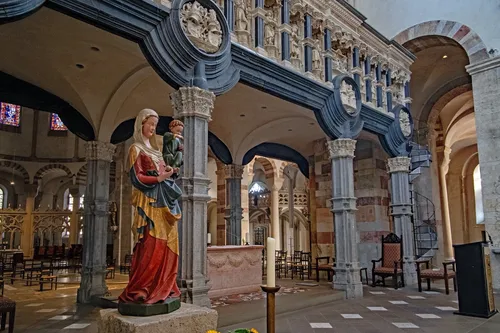 St. Maria im Kapitol - Von Inside, Germany