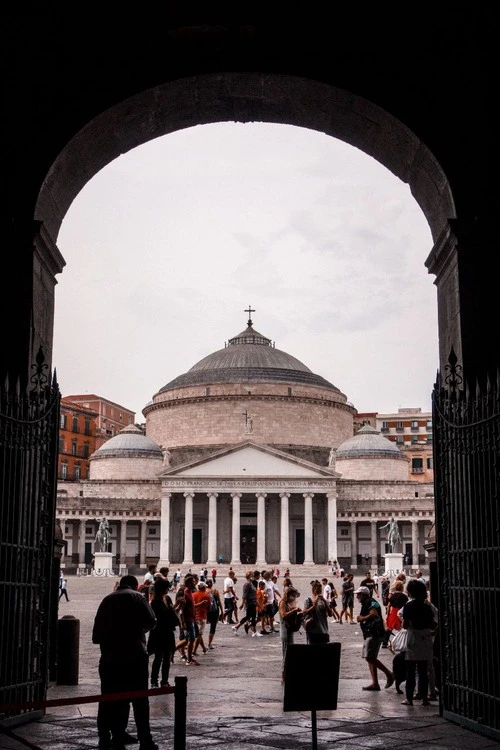 Piazza del Plebiscito - Від Royal Palace of Naples, Italy