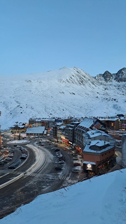 El pas de la casa - Von Bombers Viewpoint, Andorra