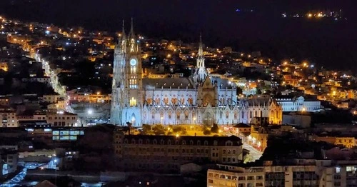 Basílica del Voto Nacional - Aus Café mosaico, Ecuador