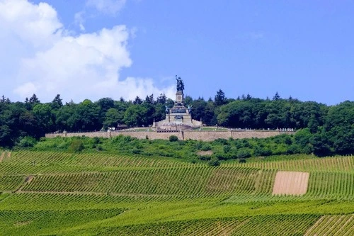 Niederwalddenkmal - Van Rhine, Germany