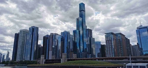 New Eastside - از جانب Lakefront Trail, United States