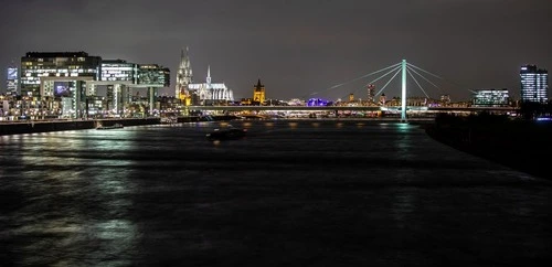 Cologne Skyline - Depuis Südbrücke, Germany