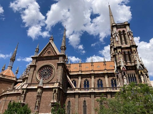 Iglesia del Sagrado Corazón de Jesús - Iglesia de los Capuchinos - Depuis Paseo del Buen Pastor, Argentina