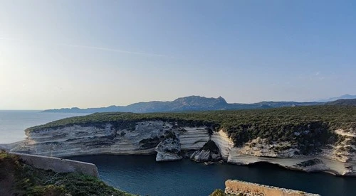 Phare de la Madonetta - Desde Chapeau de Napoléon - Grotte de Saint-Antoine, France