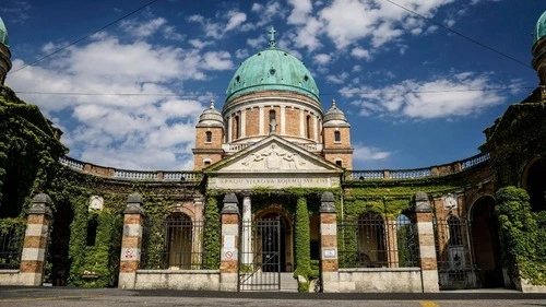 Mirogoj Cemetery - Aus Entrance, Croatia
