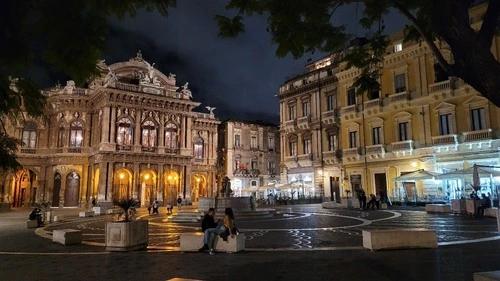 Teatro Massimo Bellini - Aus Via Teatro Massimo, Italy