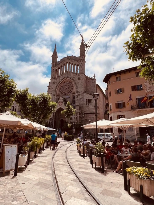 Sant Bartomeu de Sóller - Van Plaça de la Constitució, Spain