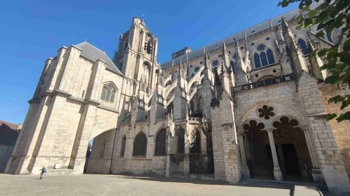 Cattedrale Saint Etienne - Od South side, France