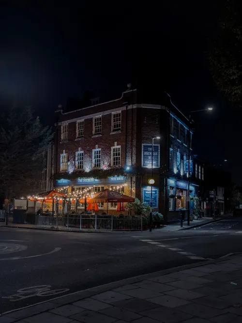 The Duchess W6 - United Kingdom