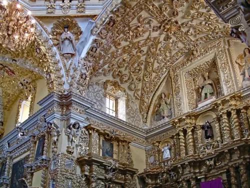 Templo de San Francisco Acatepec - Desde Inside, Mexico