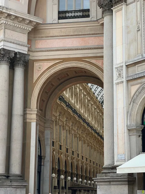Galleria Vittorio Emanuele II - Desde Piazza della Scala, Italy