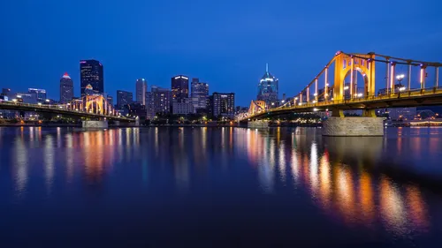 Roberto Clemente Bridge - Desde Allegheny Landing, United States