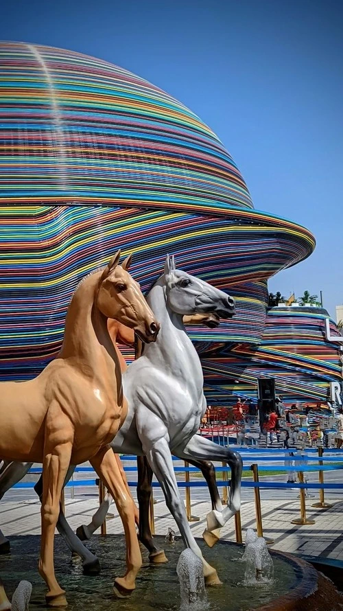 Russian Pavilion - Desde Turkmenistan Pavilion, United Arab Emirates