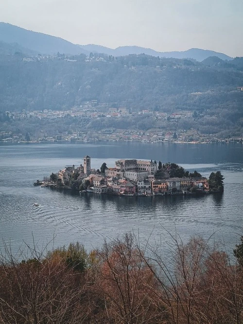 Isola di San Giulio - Aus Sacro Monte di Orta, Italy