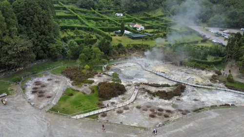 Fumarolas Lagoa das Furnas - Depuis Drone, Portugal