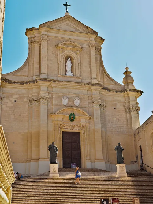 Cathedral of the Assumption - Aus Stairs, Malta