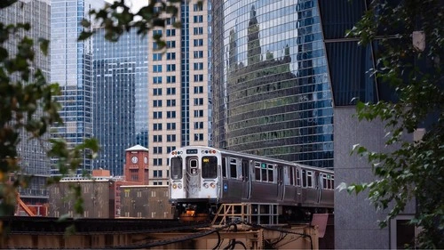 Wolf Point - Van Green area south of the L track SW of Lake and Wacker, United States