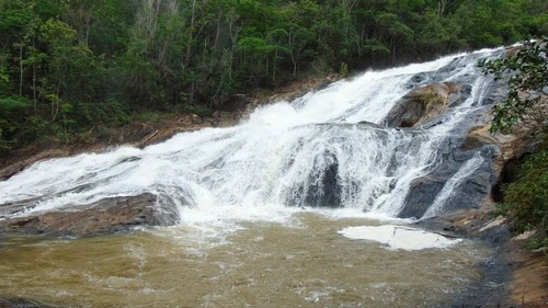 Cachoeira Rio do Meio - Desde Complexo de cachoeiras, Brazil