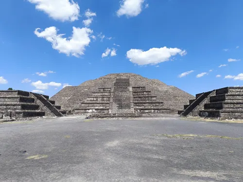 Pirámide de la Luna - Teotihuacán - Da Plaza de la Luna, Mexico