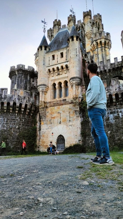 Castillo de Butrón - Aus Jardín delantero, Spain