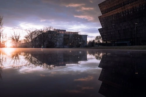 Smithsonian National Museum of African American History & Culture - Frá 15th and Constitution Ave, United States