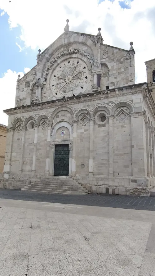 Cathedral Basilica of Santa Maria Assunta - Tól Front, Italy