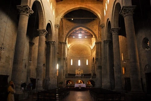 Santa Maria della Pieve - Depuis Inside, Italy