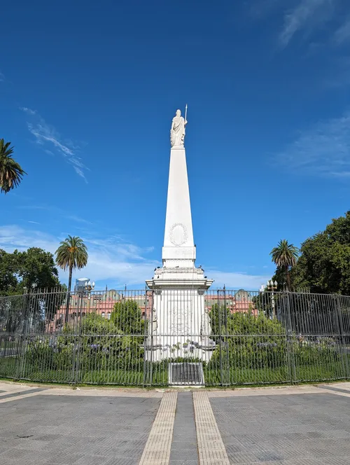 Pirámide de Mayo - Argentina