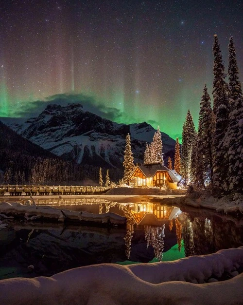 Emerald Lake - Frá Parking, Canada