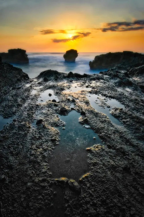 Pesisir pantai cemangi - Indonesia