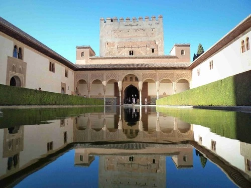 Patio de los Arrayanes - から Nasrid Palaces, Spain