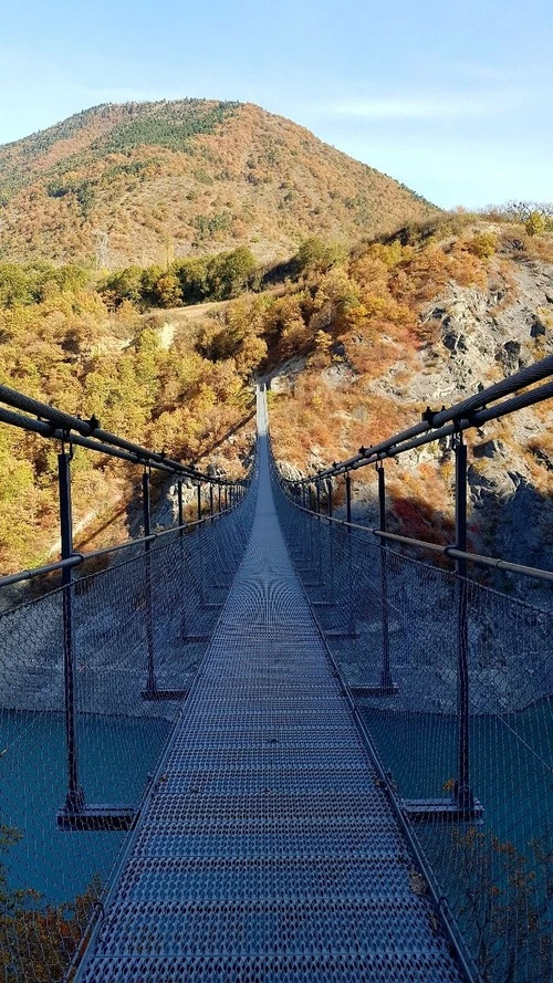Passerelle Himalayenne - Depuis North Side, France