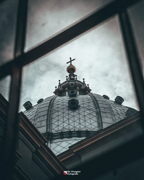 Chapel Saint Louis - Depuis Below, Netherlands
