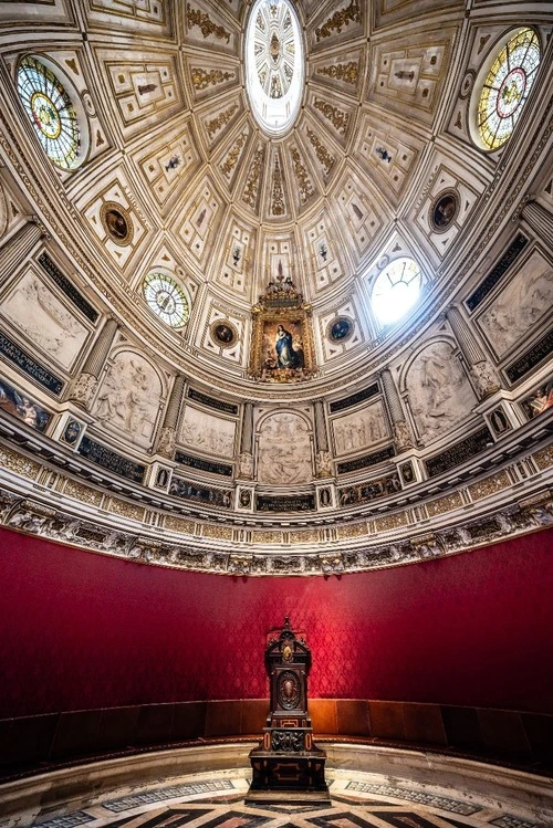 Sala Capitular - Depuis Inside, Spain