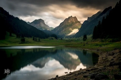 Sämtisersee Lake - Desde Lakeside path, Switzerland