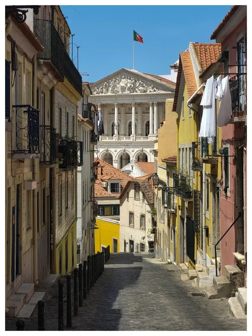 Lisboa's Streets - Od Rua da Cruz dos Poiais, Portugal