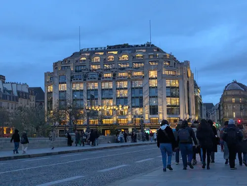 Cheval Blanc Paris - 来自 Pont Neuf, France
